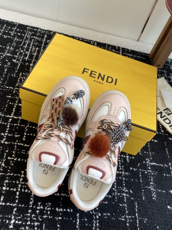 Fendi Match Leather Pink