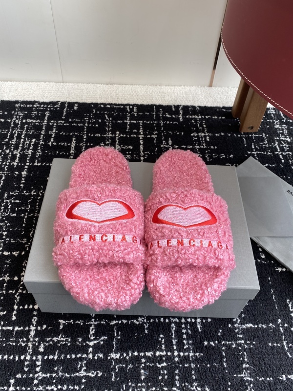 Balenciaga Furry Slide
