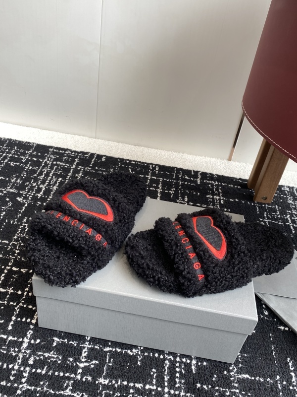 Balenciaga Furry Slide