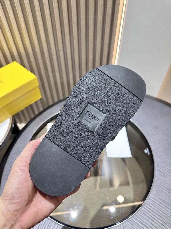 Fendi Slippers