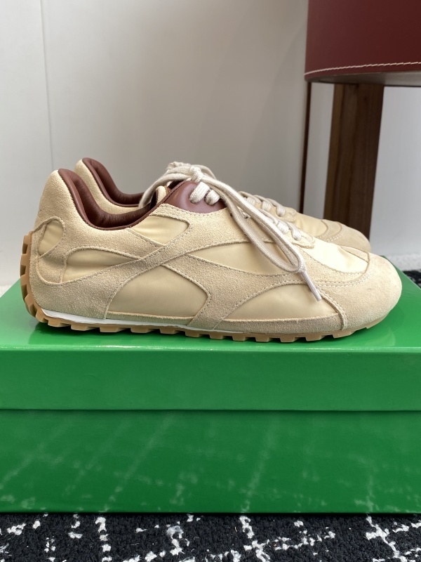 Bottega Veneta Orbit Flash Caramel Low Top Sneakers